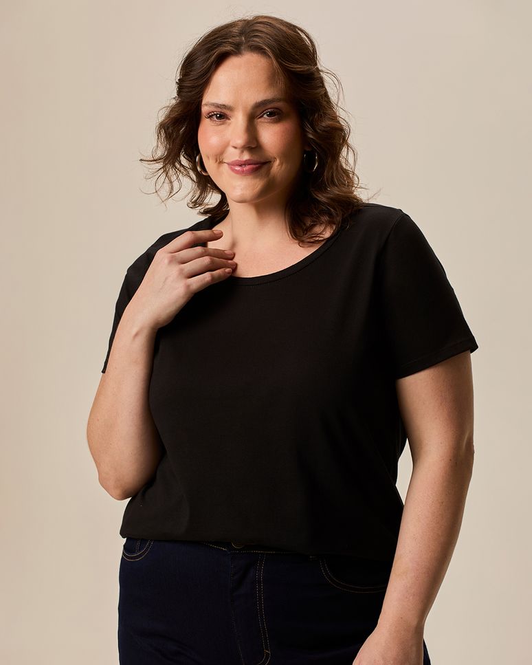 Blusa Básica Feminina Plus Size Decote Redondo Em Algodão