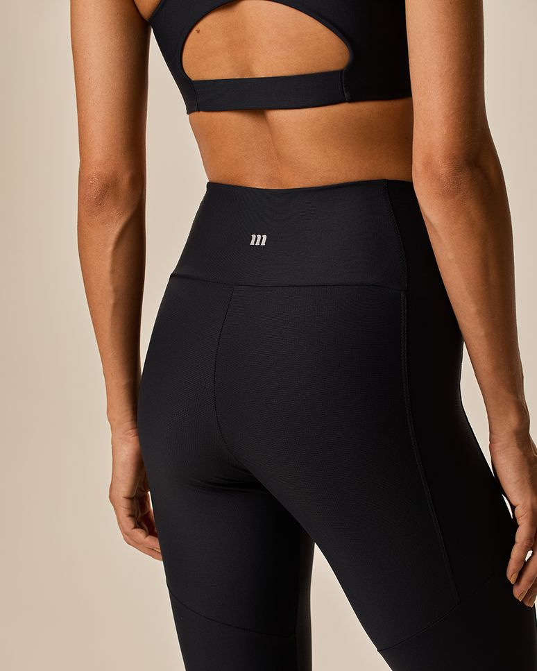 Calça Legging Esportiva Recorte Em Malha Texturizada Stretch Malwee Active