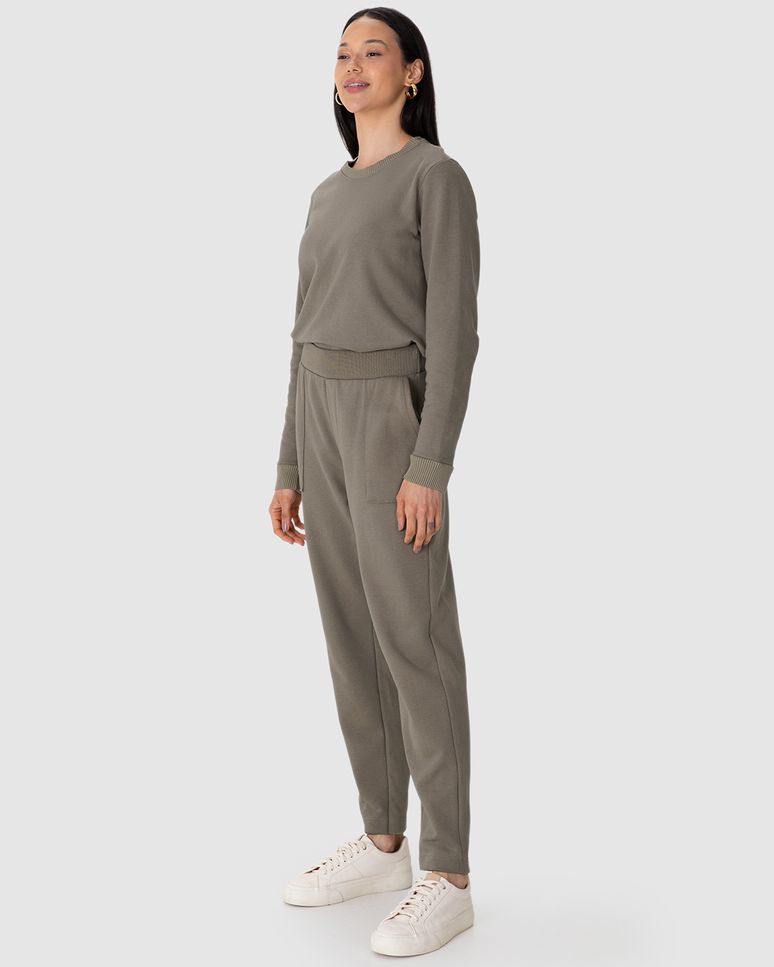 Calça Feminina Carrot Cós Elástico Bolso Funcional Em Moletom Linho