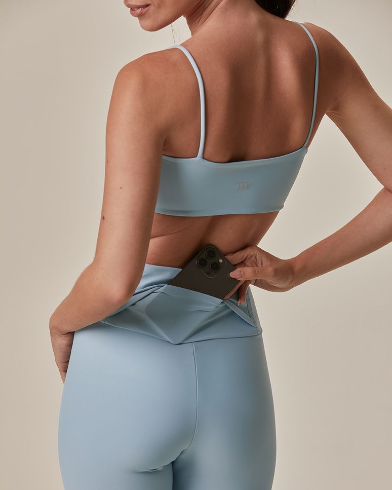 Calça Legging Esportiva Feminina Bolso Costas Em Malha Dry E Proteção UV50+ Malwee Active