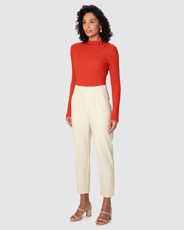 Calça Feminina Carrot Cintura Alta Bolso Funcional Em Poliéster