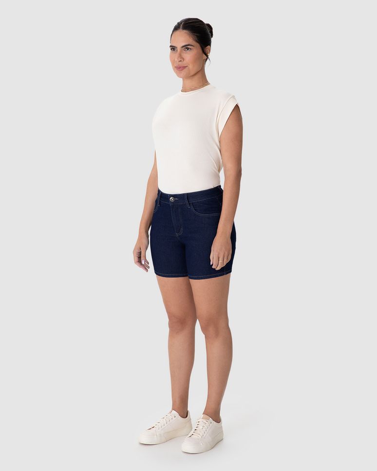Bermuda Feminina Comfort Cintura Média Em Jeans Com Elastano