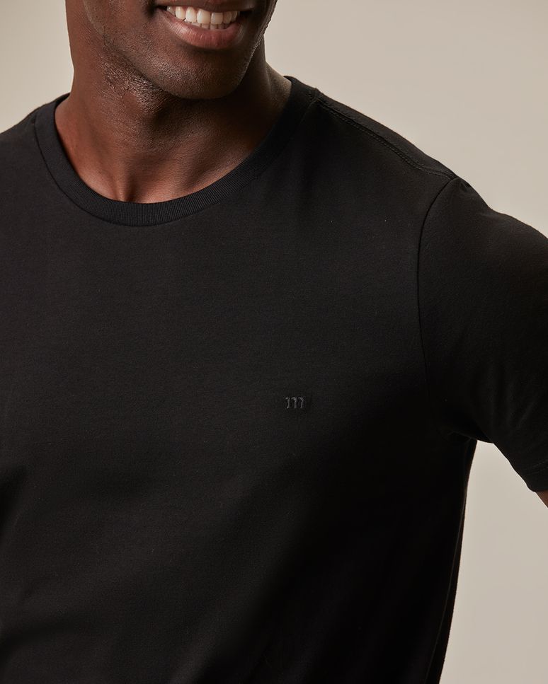 Camiseta Ícone Masculina Slim Bordado Frontal Em Algodão