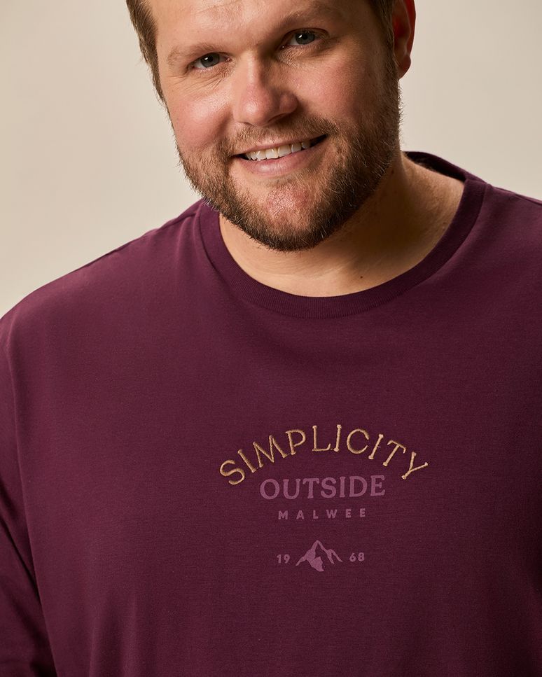 Camiseta Masculina Plus Size Estampa + Bordado Simplicity Em Algodão