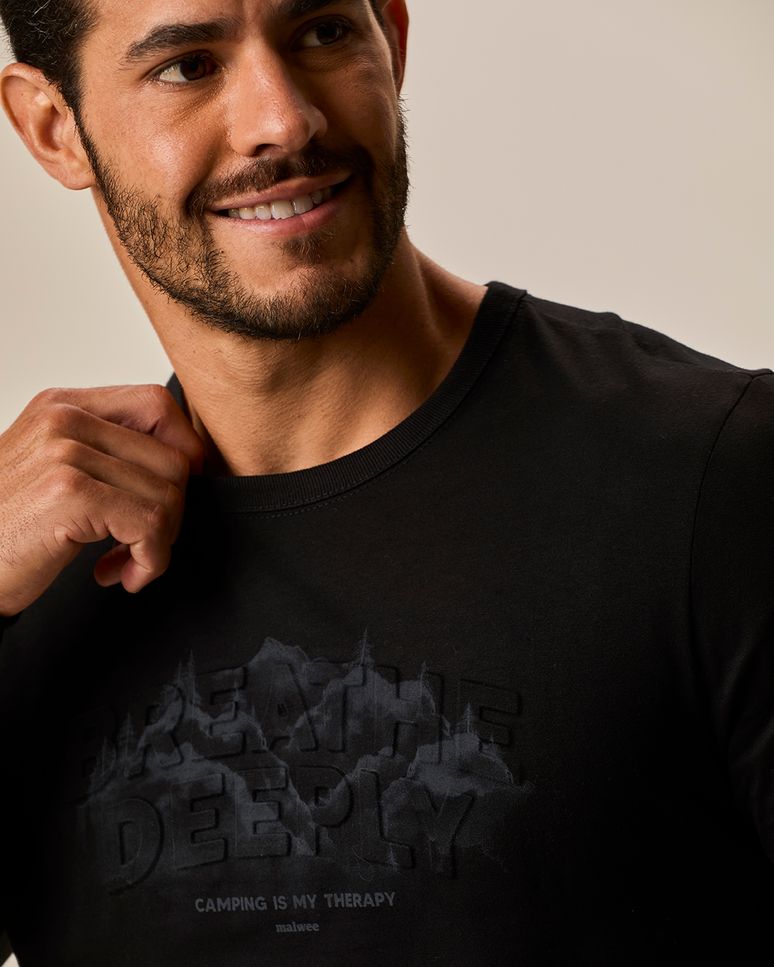 Camiseta Masculina Slim Estampa Alto Relevo Manga Longa Em Algodão