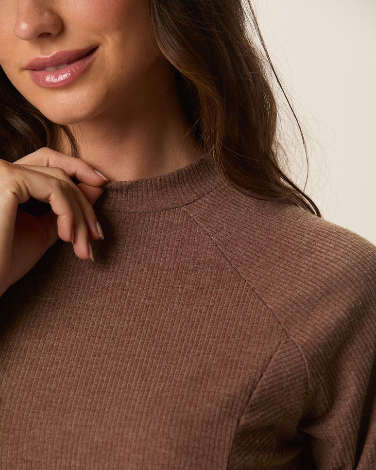 Blusa Ampla Feminina Detalhe Recorte Manga Longa Em Malha Canelada Rajada