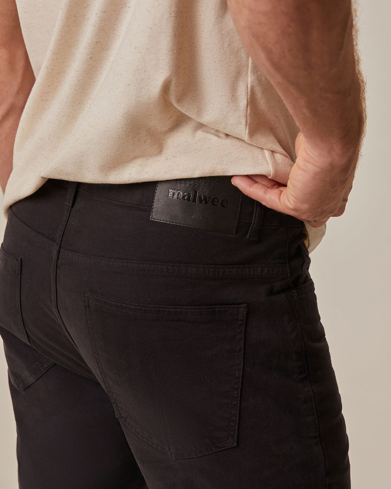 Calça Slim Masculina Cintura Média Bolso Funcional Em Sarja Stretch