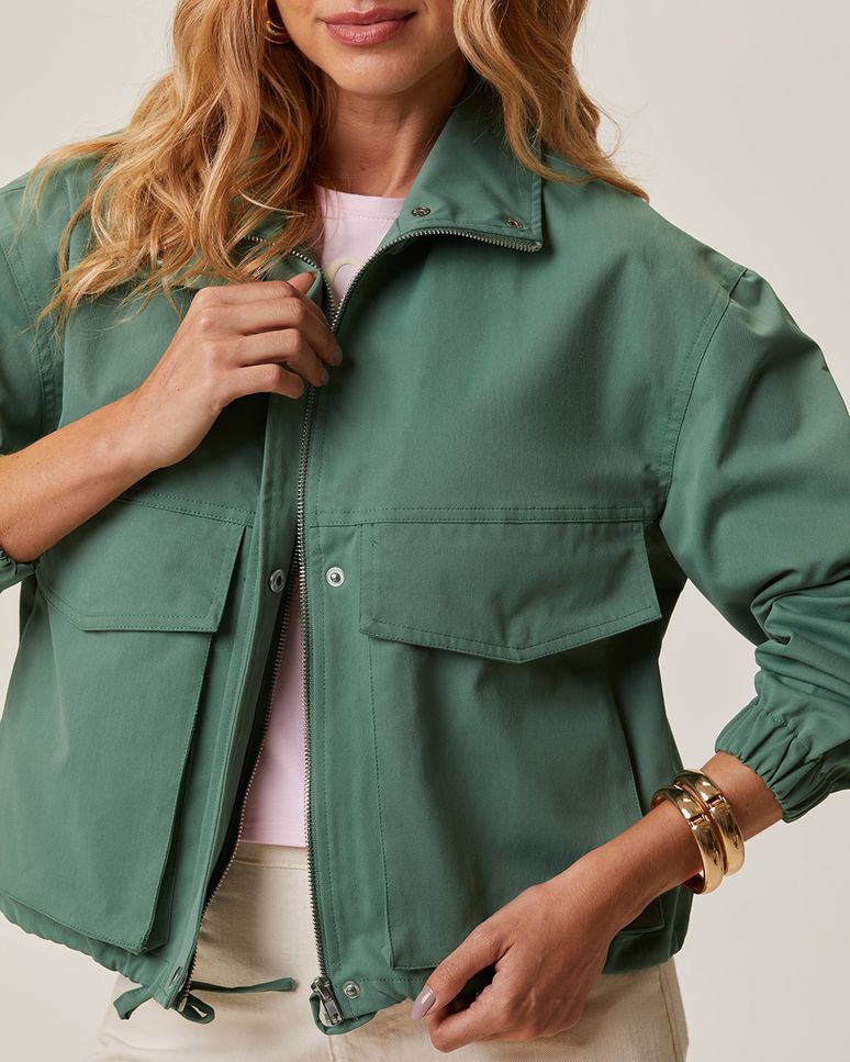 Jaqueta Feminina Bomber Bolso Utilitário Em Viscose Sarjada