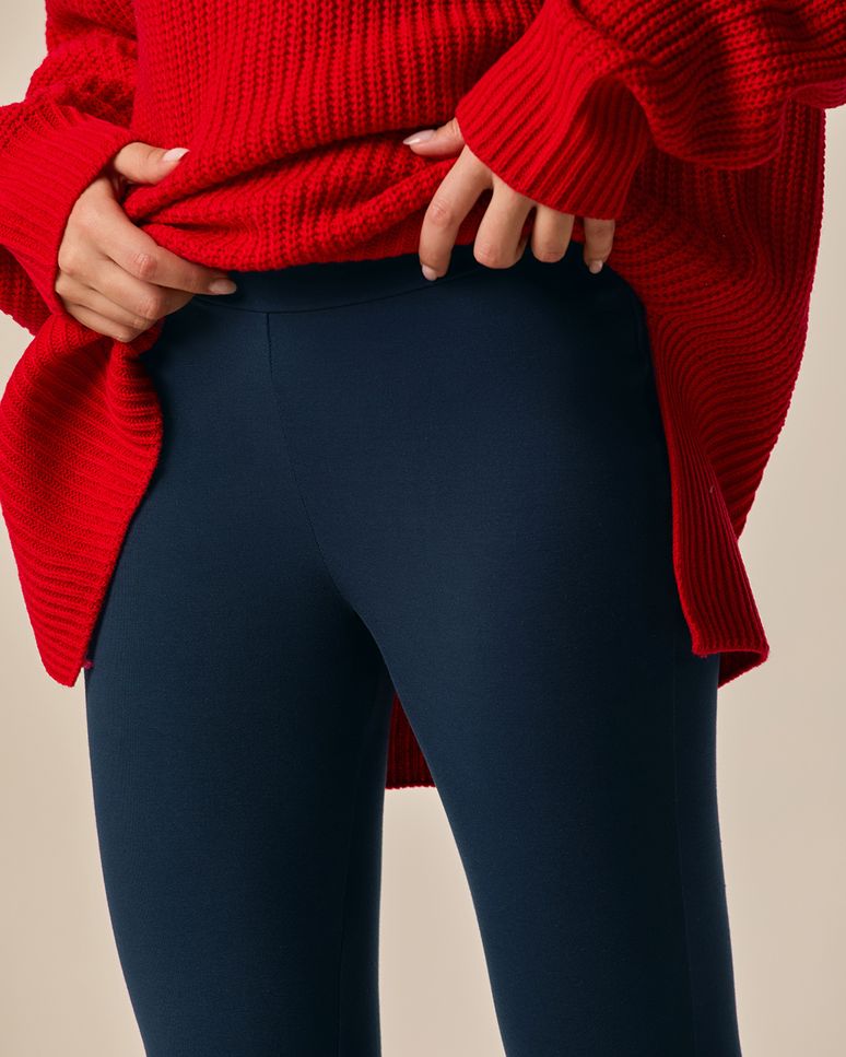Calça Básica Feminina Flare Em Algodão
