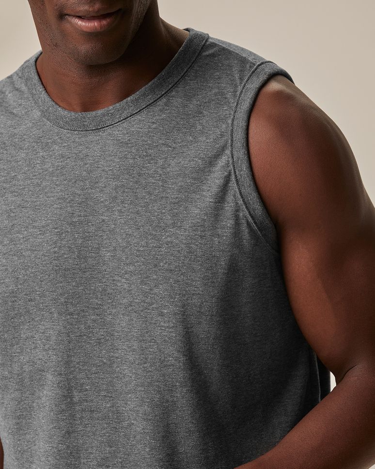 Regata Básica Masculina Cava Ajustada Em Algodão