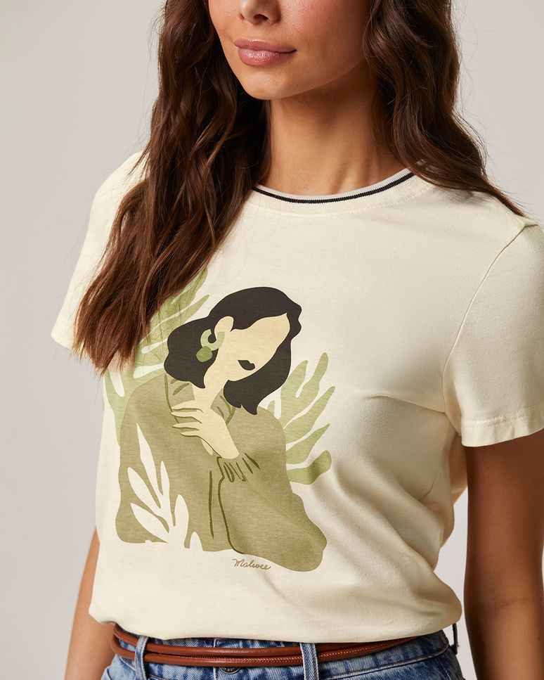 Camiseta Feminina Gola Retilínea Estampa Frontal Em Algodão