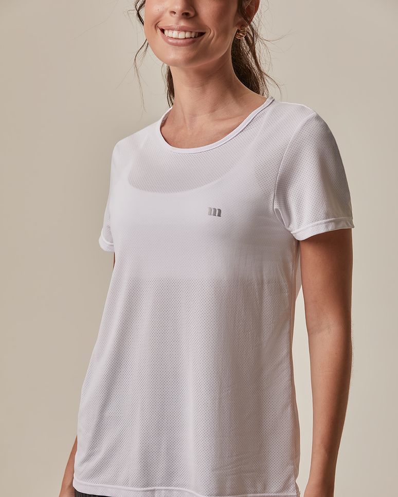 Blusa Esportiva Básica Feminina Decote Redondo Manga Curta Em Malha Dry Malwee Active