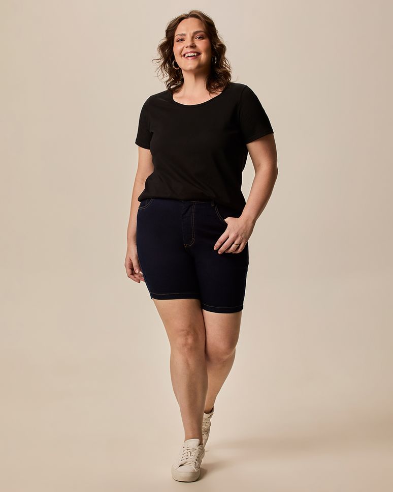 Blusa Básica Feminina Plus Size Decote Redondo Em Algodão