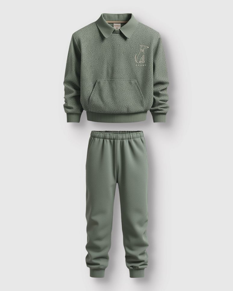 Conjunto Menino Blusão Pelúcia Gola Retilínea E Bordado Peitoral - Carinhoso