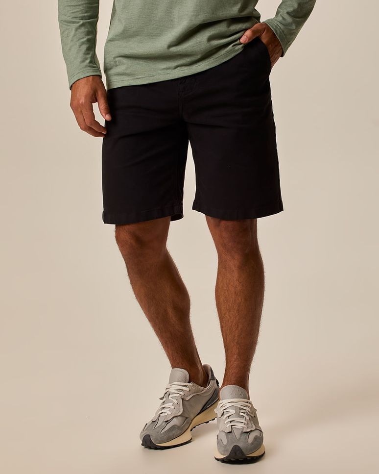 Bermuda Masculina Slim Cintura Média Bolso Funcional Em Sarja Com Elastano