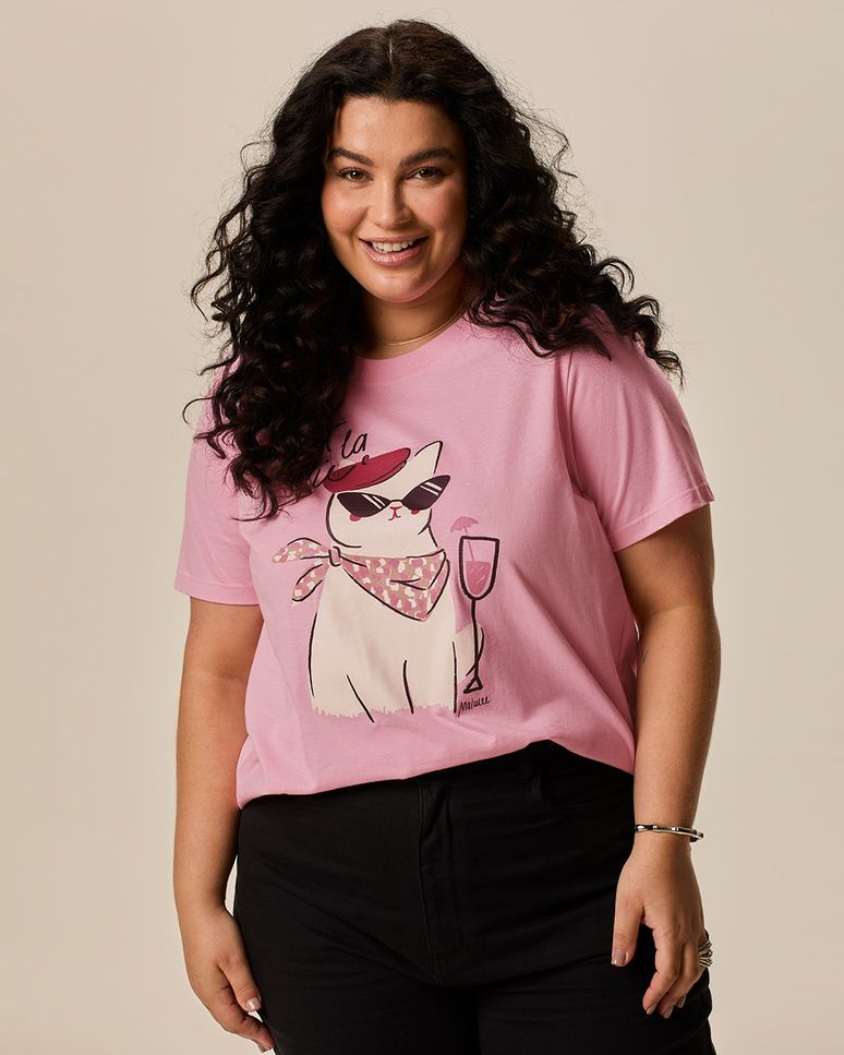 Camiseta Feminina Plus Size Ampla Estampa Ilustrativa C'est La Vie Em Algodão