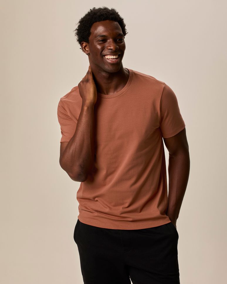 Camiseta Básica Masculina Slim Em Malha Cotton Light Algodão