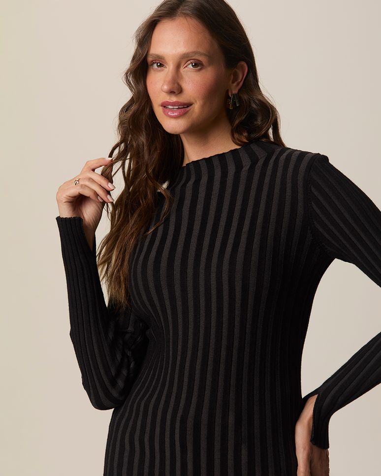 Blusa Justa Feminina Manga Longa Fenda No Punho Em Tricô