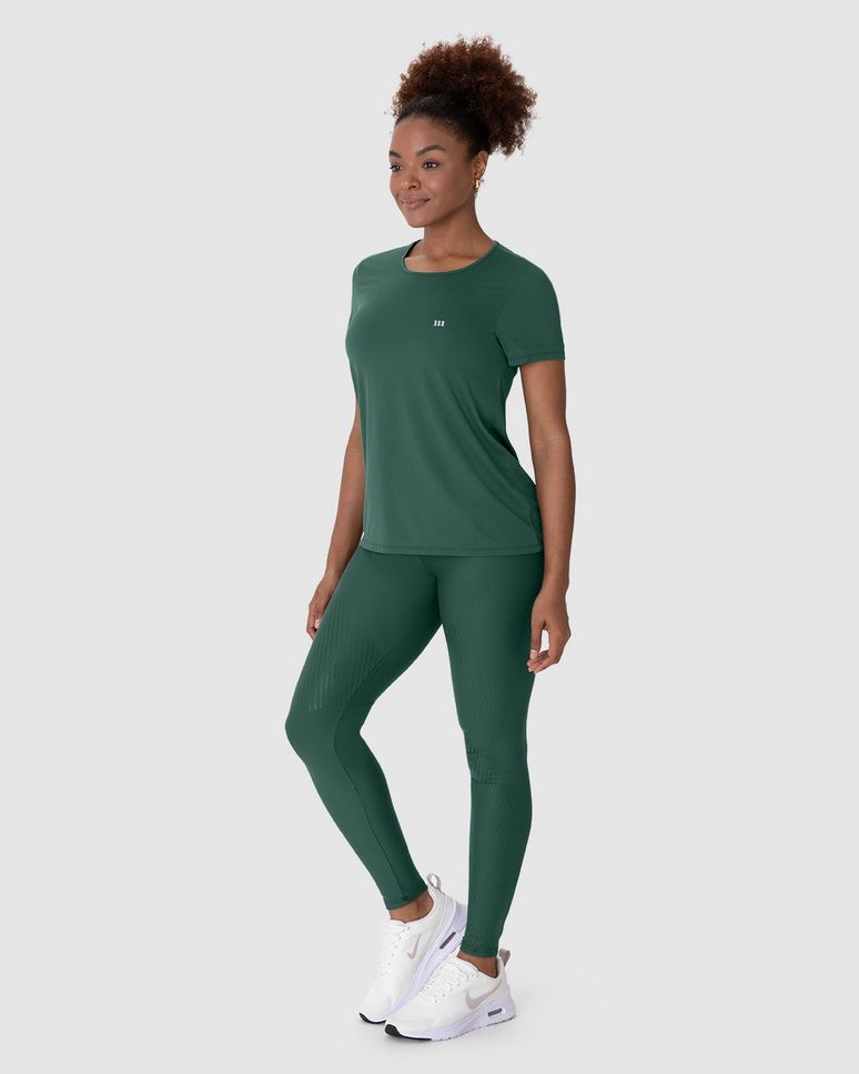 Blusa Esportiva Básica Feminina Decote Redondo Manga Curta Em Malha Dry Malwee Active