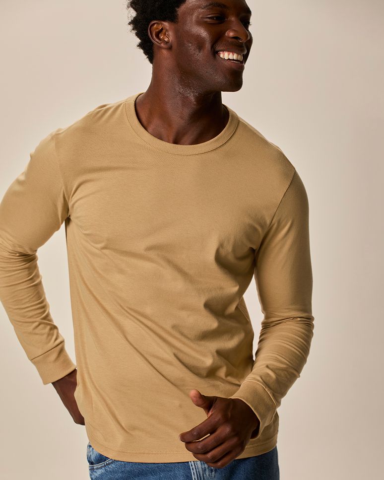Camiseta Básica Masculina Punho Aplicado Em Algodão