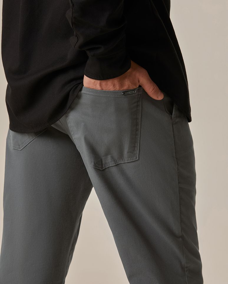 Calça Masculina Small Slim Em Sarja Com Elastano