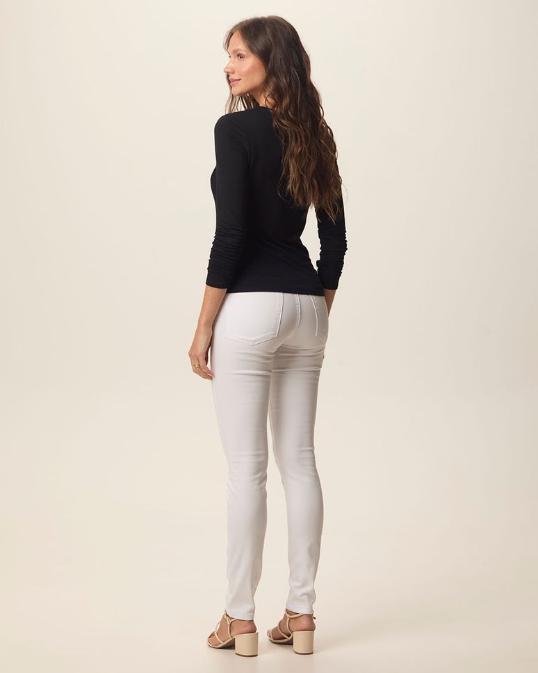 Calça Feminina Skinny Em Sarja Com Elastano