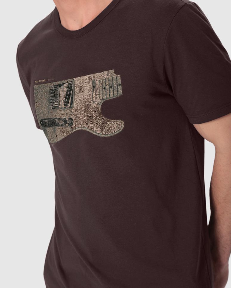 Camiseta Masculina Slim Manga Curta Estampa Frontal Em Algodão