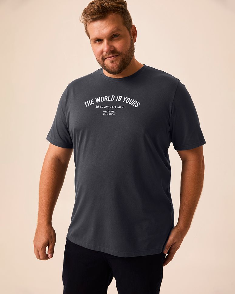 Camiseta Masculina Plus Size Design Estampa Frontal Em Algodão Pima