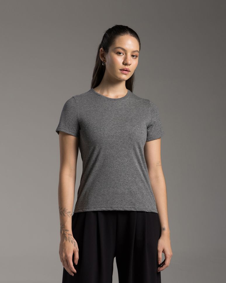 Tech T-Shirt Anti Odor Slim Feminina - BASICAMENTE