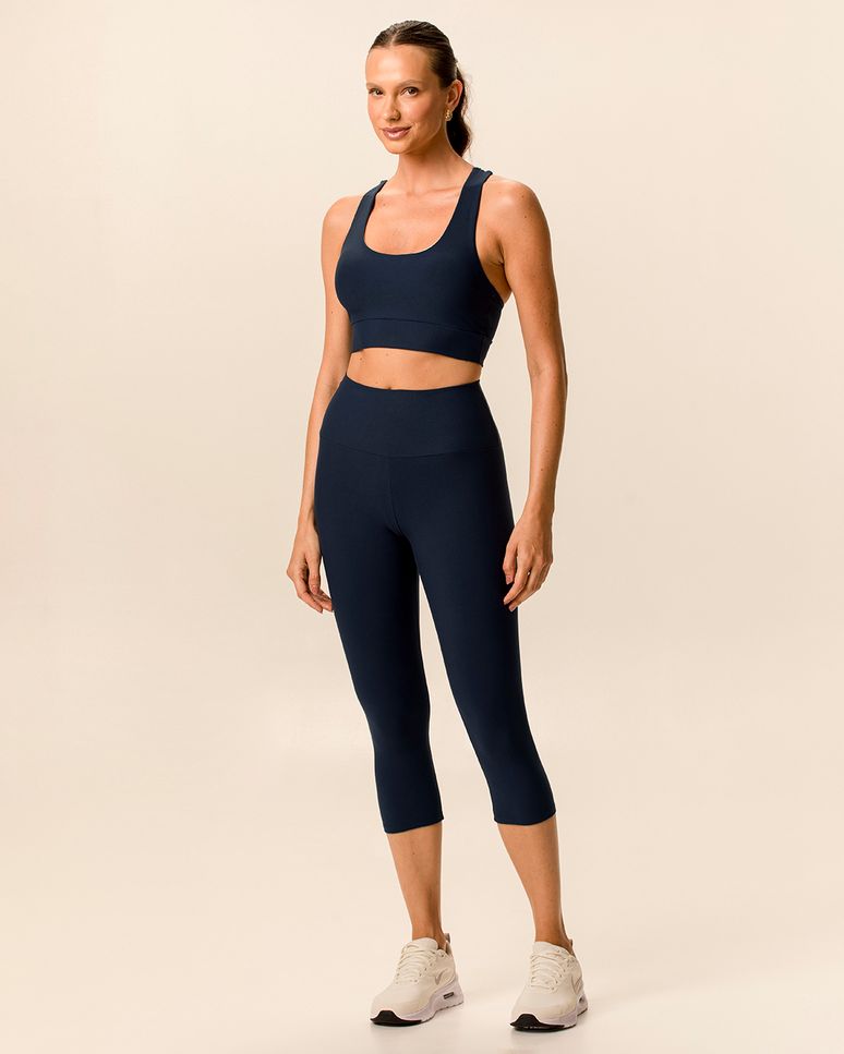 Calça Esportiva Feminina Corsário Em Malha Com Proteção UV50+ Malwee Active