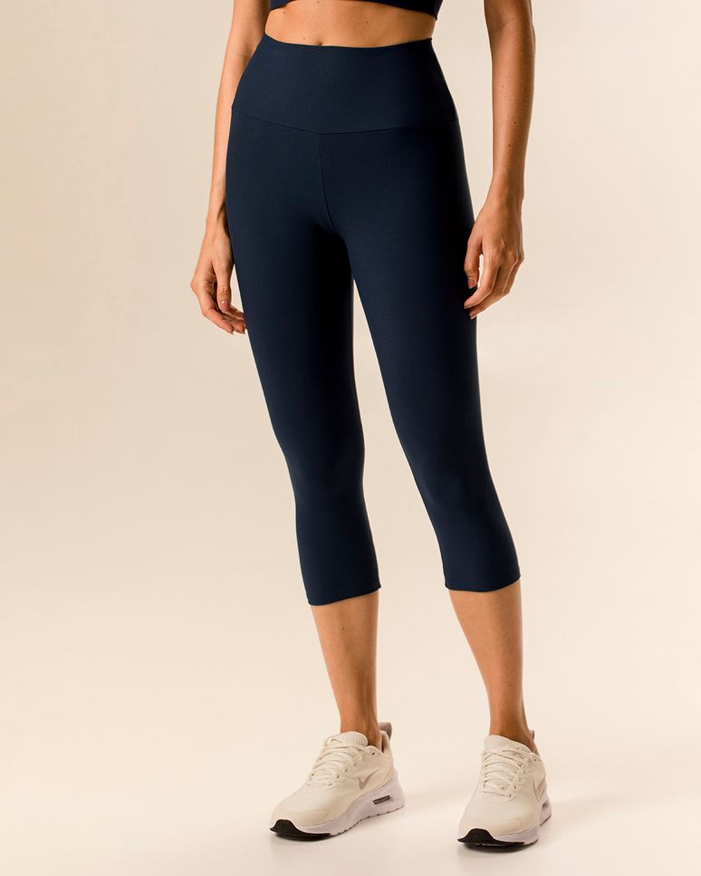 Calça Esportiva Feminina Corsário Em Malha Com Proteção UV50+ Malwee Active