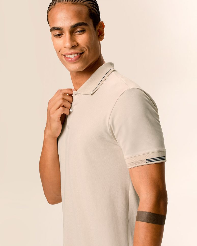 Camisa Polo Masculina Slim Detalhe Costura Retilínea Em Piquet Stretch