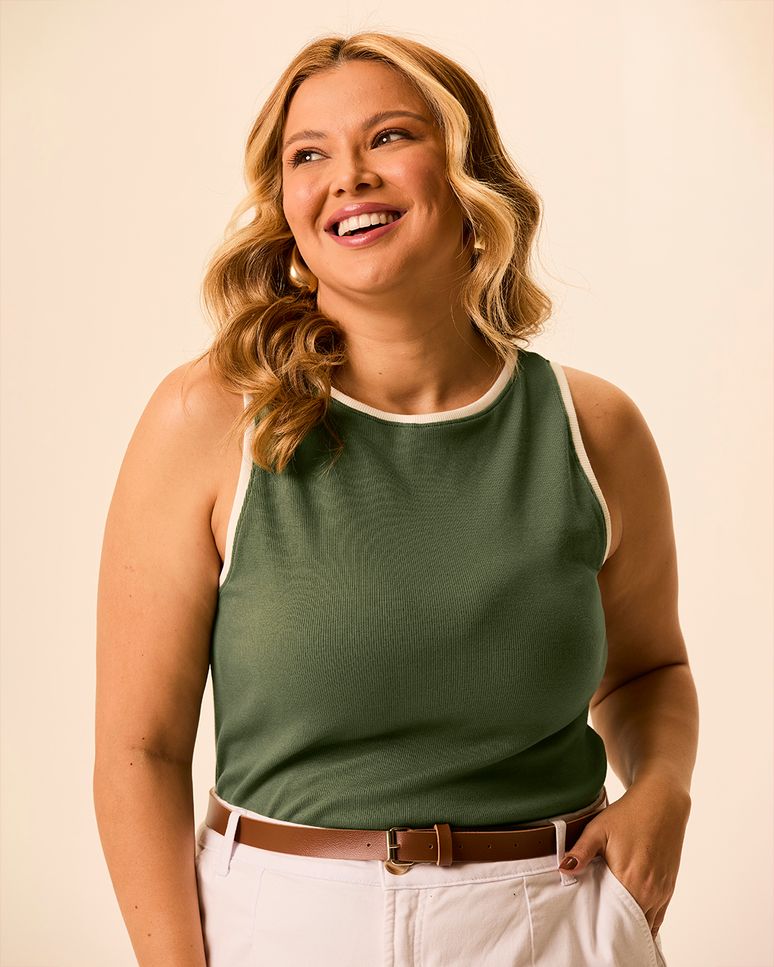 Regata Básica Feminina Plus Size Justa Detalhe Contraste Em Ribana