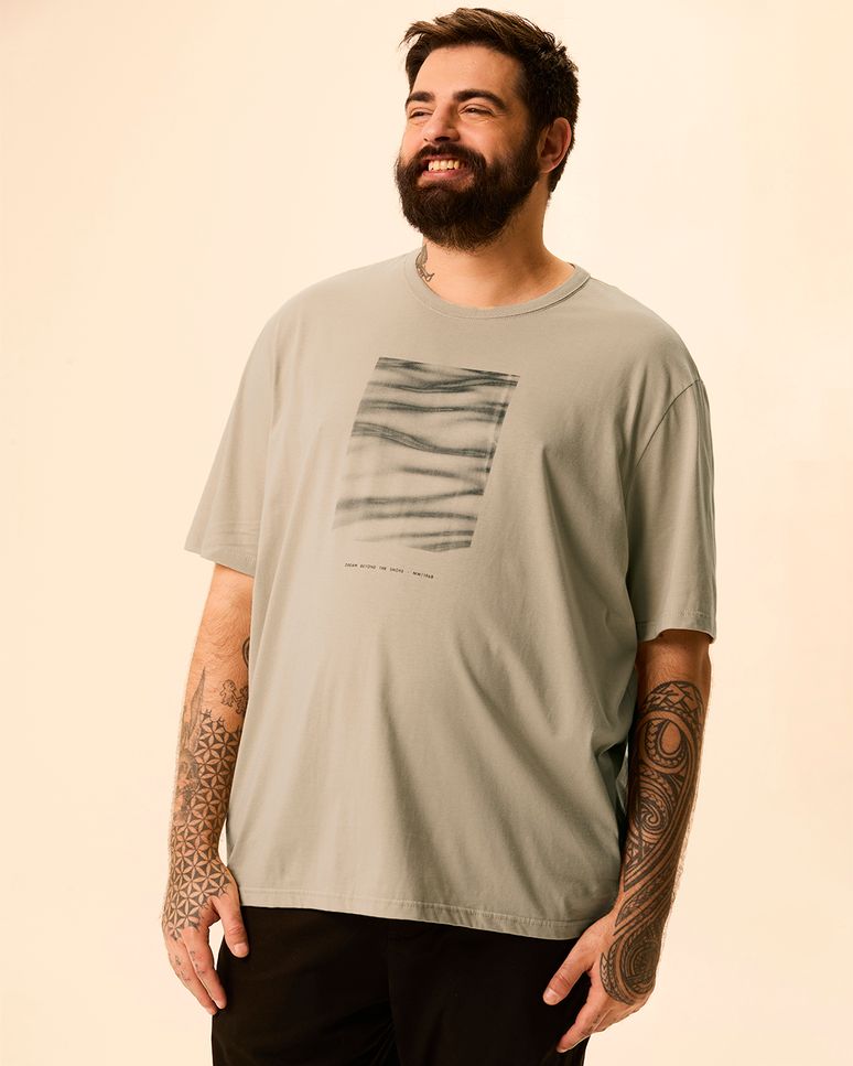 Camiseta Masculina Plus Size Estampa Frontal Abstrata Em Algodão