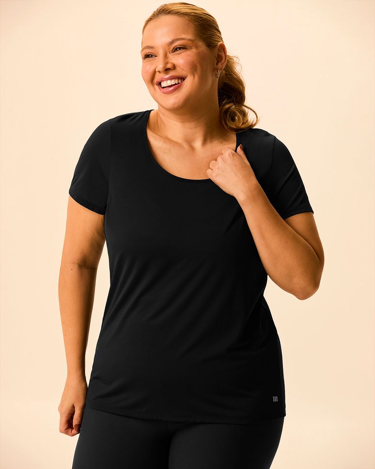 Blusa Feminina Plus Size Esportiva Barra Mullet Em Malha Dry Malwee Active