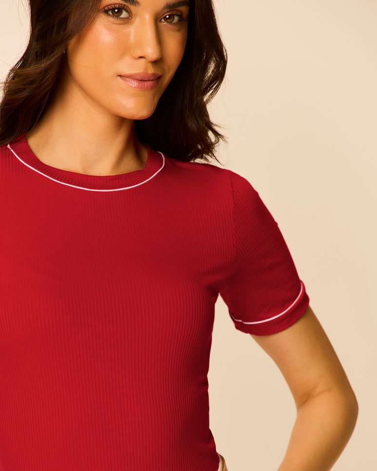 Blusa Básica Feminina Costura Contraste Em Malha Viscose Canelada