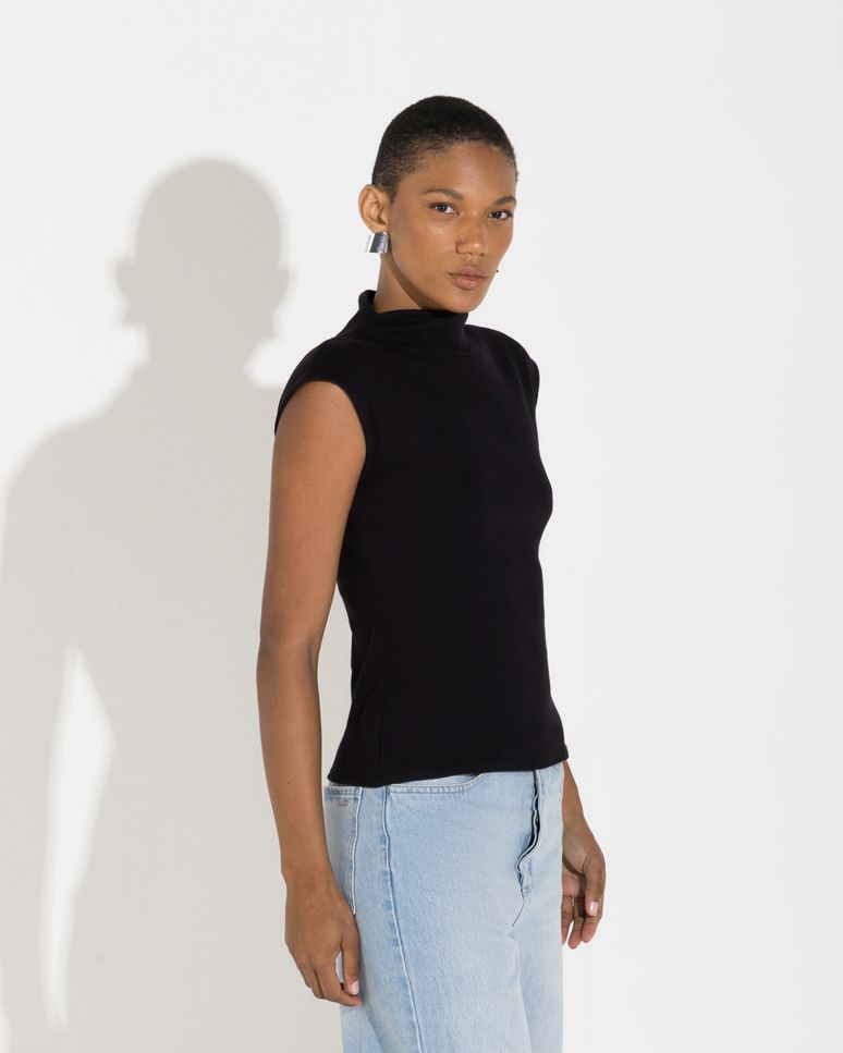 Blusa Canelada Gola Alta