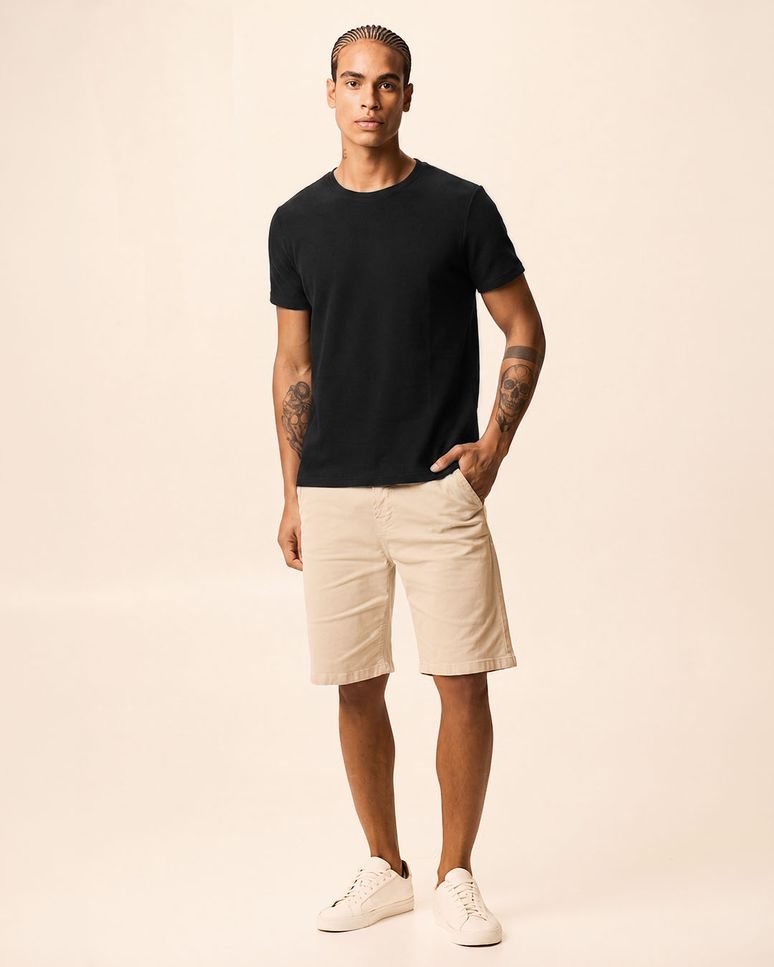 Camiseta Masculina Slim Detalhe Etiqueta Decorativa Em Malha Texturizada