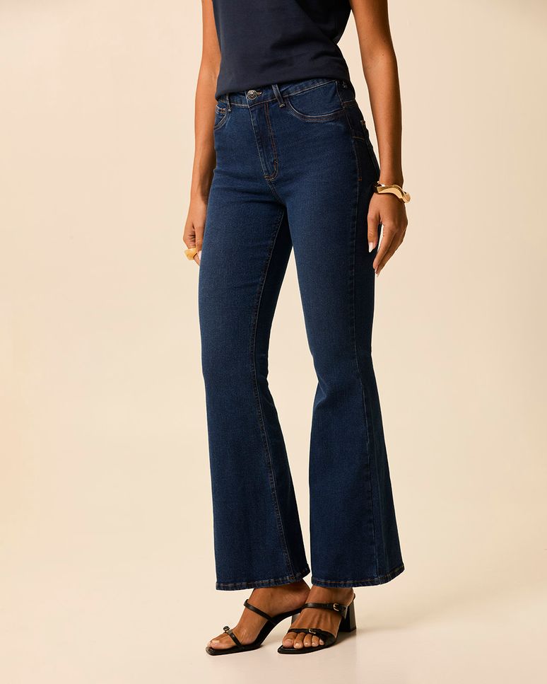 Calça Feminina Small Flare Push Up Cintura Alta Em Jeans Super Stretch