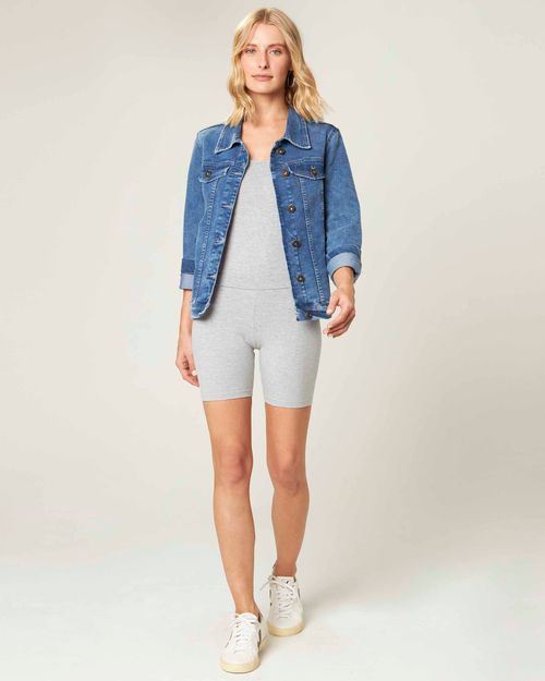Shorts Básico Feminino Comfort Ajustado Em Algodão
