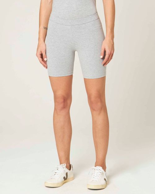 Shorts Básico Feminino Comfort Ajustado Em Algodão