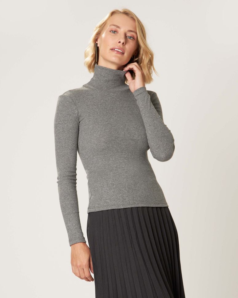 Blusa Básica Feminina Gola Alta Manga Longa Em Ribana