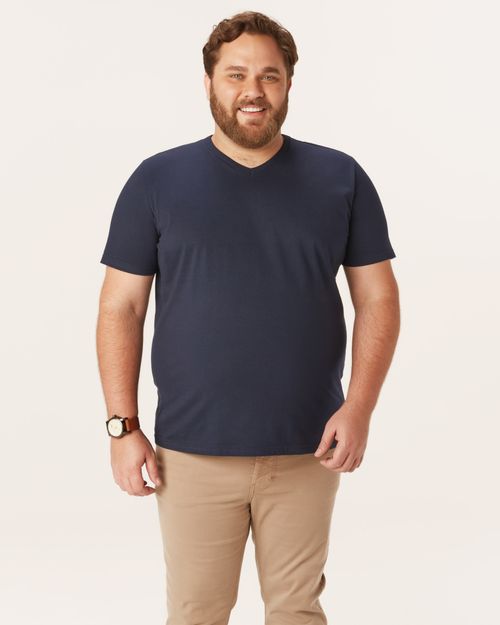 Camiseta Básica Masculina Plus Size Decote V Em Meia Malha