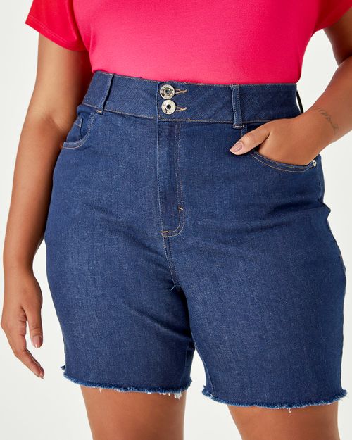 Bermuda Feminina Plus Size Abotoamento Duplo Em Jeans Com Elastano