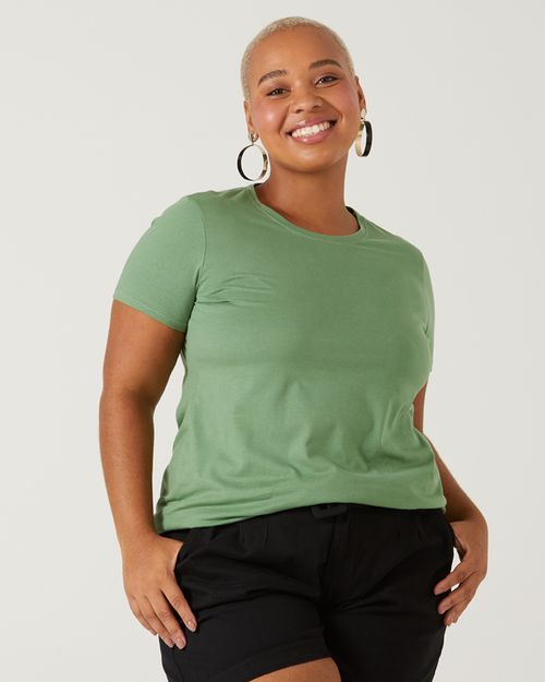 Blusa Básica Feminina Plus Size Decote Redondo Em Algodão Orgânico