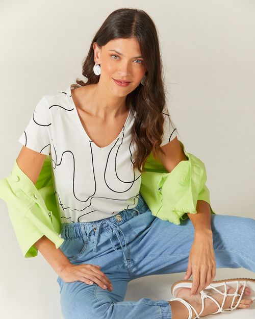 Blusa Feminina Linhas Abstratas Decote V Em Algodão