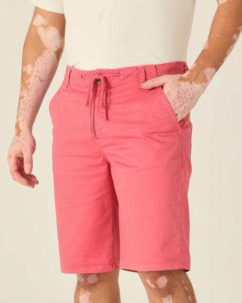 Bermuda Masculina Com Cadarço Em Sarja Com Elastano