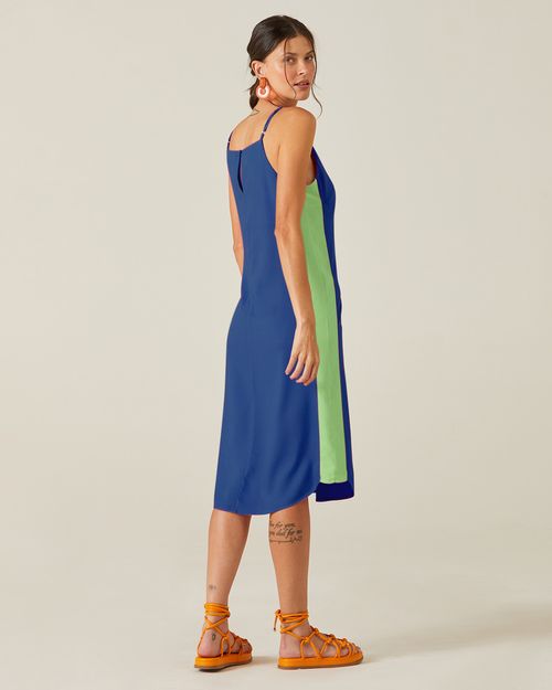 Vestido Feminino Recorte Lateral Em Viscose Sarjada