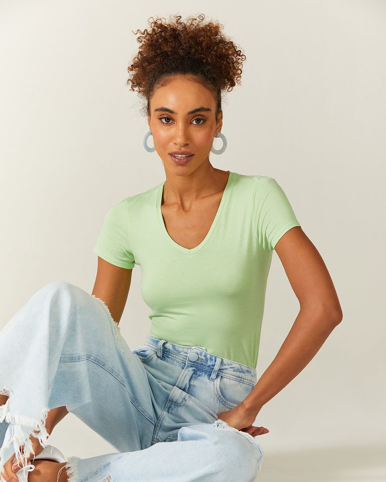 Blusa Básica Feminina Decote V Em Viscose Stretch