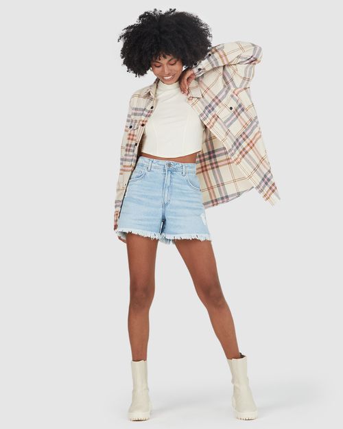 Bermuda Feminina Boyfriend Fenda Lateral Em Jeans 100% Algodão